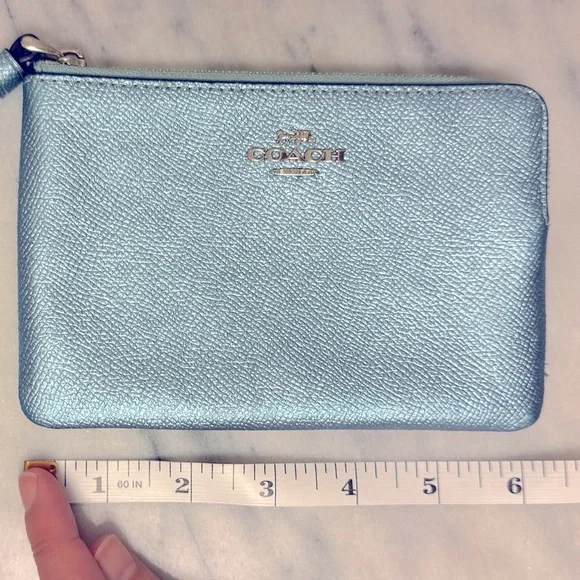 Coach Corner Zip Wristlet Metallic Sky Blue F21070 NWOT - Picture 3 of 6